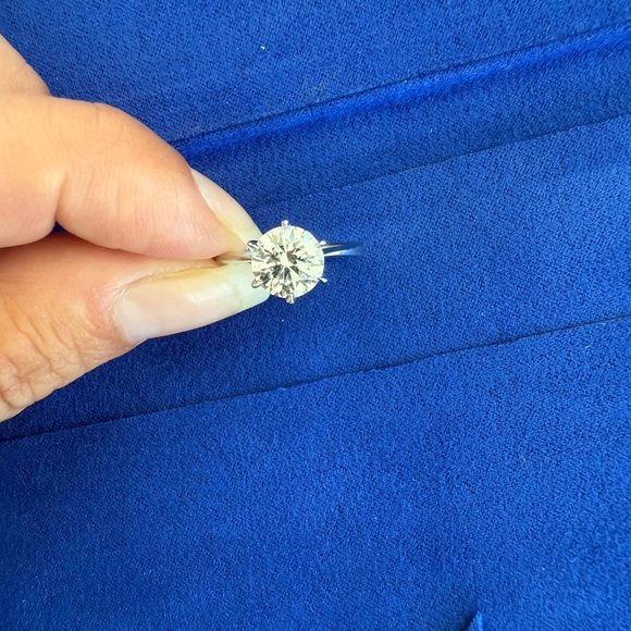 Silver Ring - Picture 2 of 9